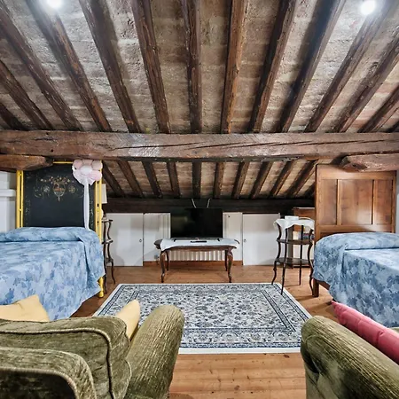 Old Well Country Mansion 3200squarefeet Villa *