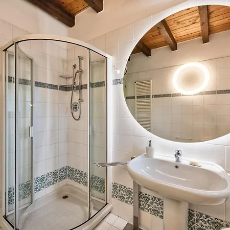 Old Well Country Mansion 3200squarefeet San Pietro Viminario