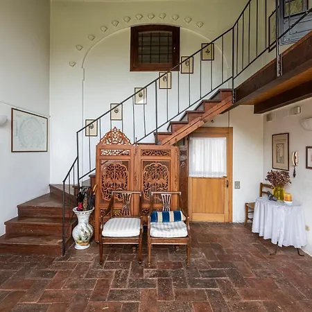 Old Well Country Mansion 3200squarefeet